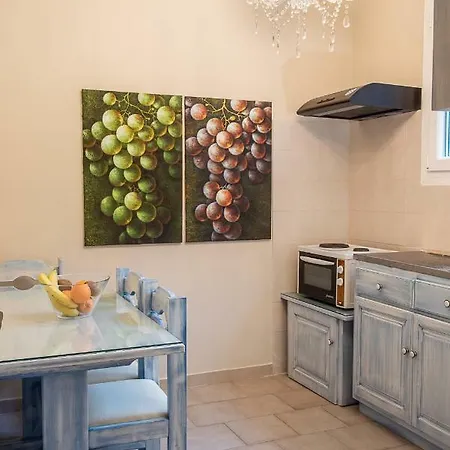 Rita & Helena Appartement *